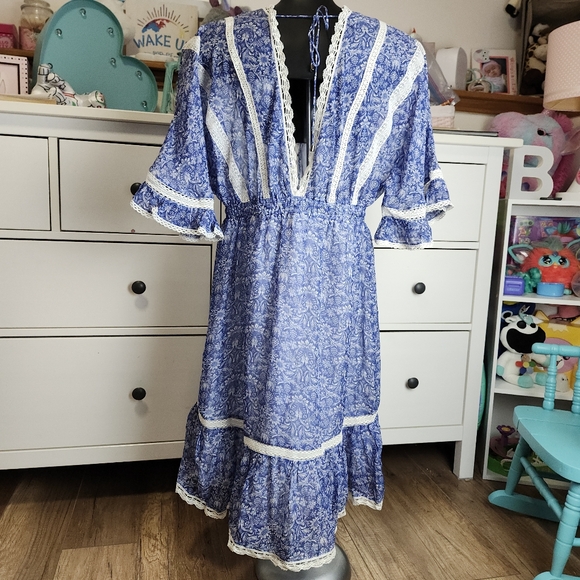 LOVE SAM Silk voile Mini Dress In Dream Floral lace cotton Women's S Blue Cream - Picture 6 of 16